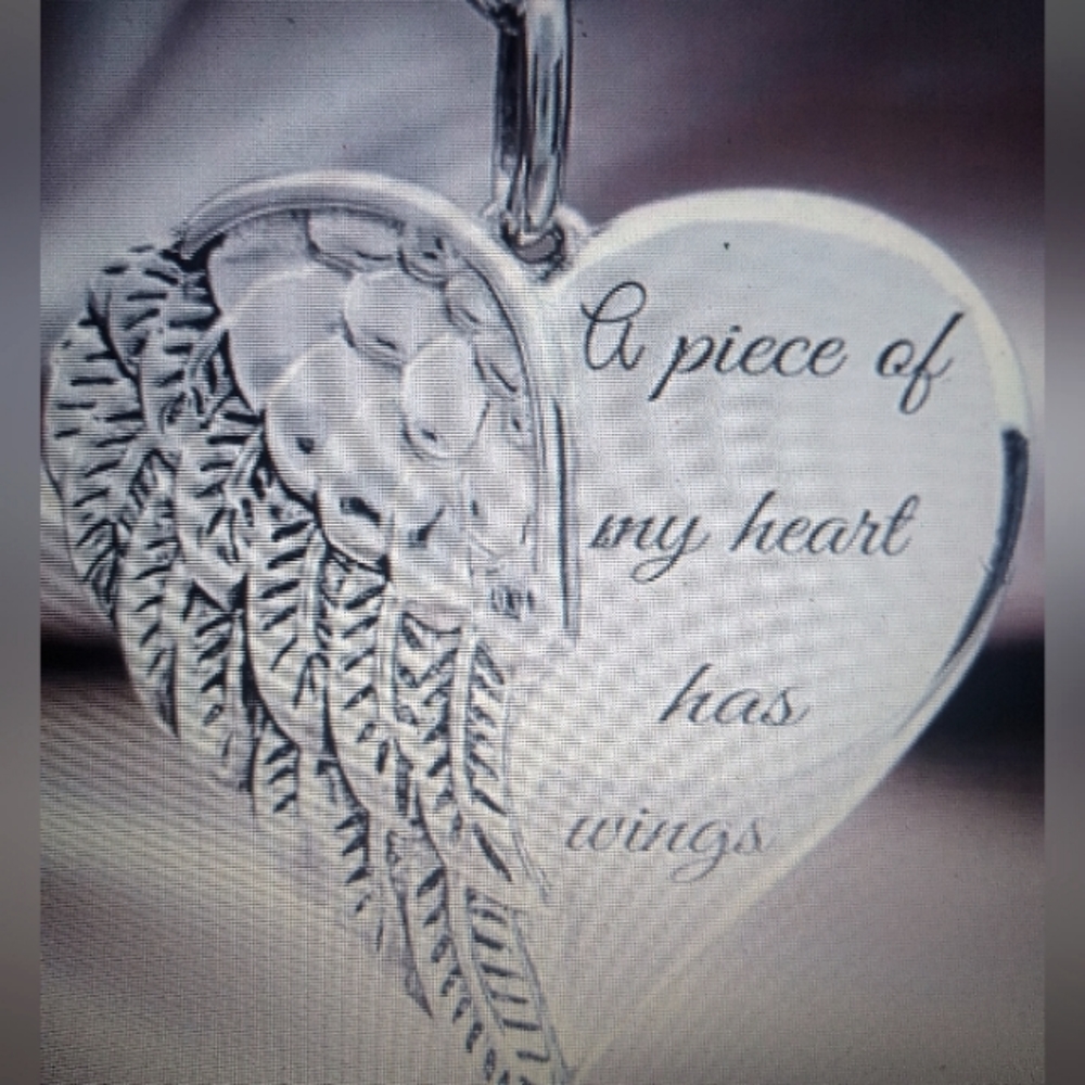Angel Wing Feather Heart Necklace Women's Jewelry New